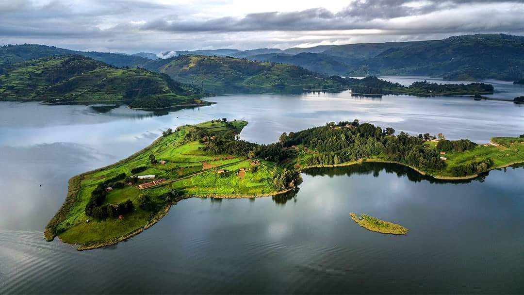 Journey to Wakanda road trip (lake Bunyonyi)